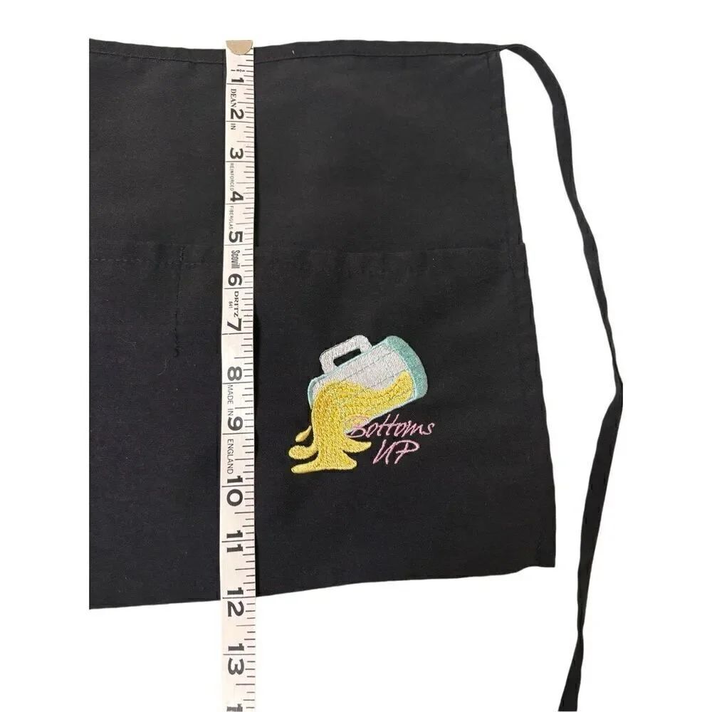 Embroidered server apron - OS - 🙂3/$15 - Picture 2 of 5